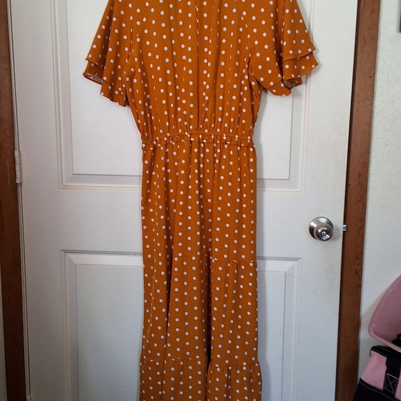 Dress - Picture 5 of 8